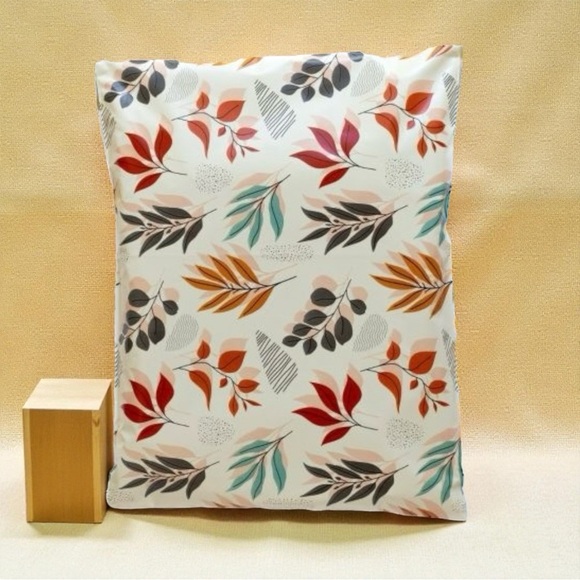 Fall Leaves 🍁 Poly Mailers 10x13 Pack of 25 - Picture 1 of 4